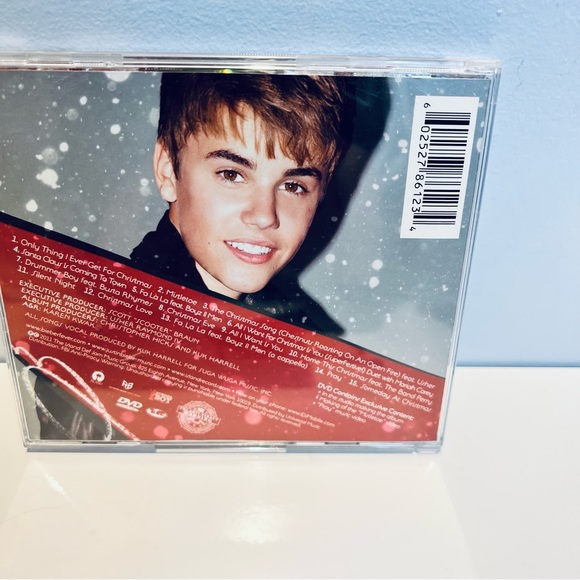 Christmas Justin Bieber Under The Mistletoe Deluxe Ed CD Never Say Never - Picture 6 of 8